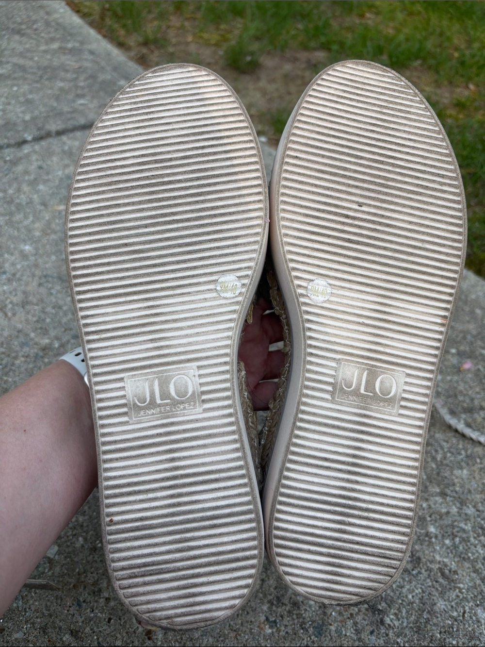 Women’s Metallic Silver Espadrille Wedge Sandals - Picture 4 of 4